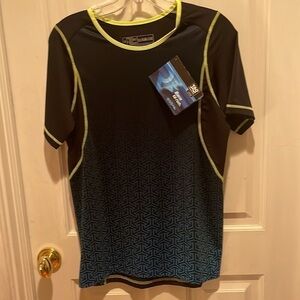 NWT Tao running shirt from Germany 🇩🇪